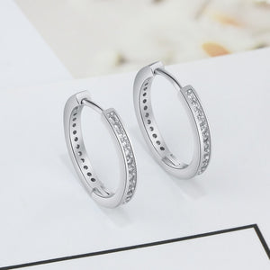 Classic style hoop earrings